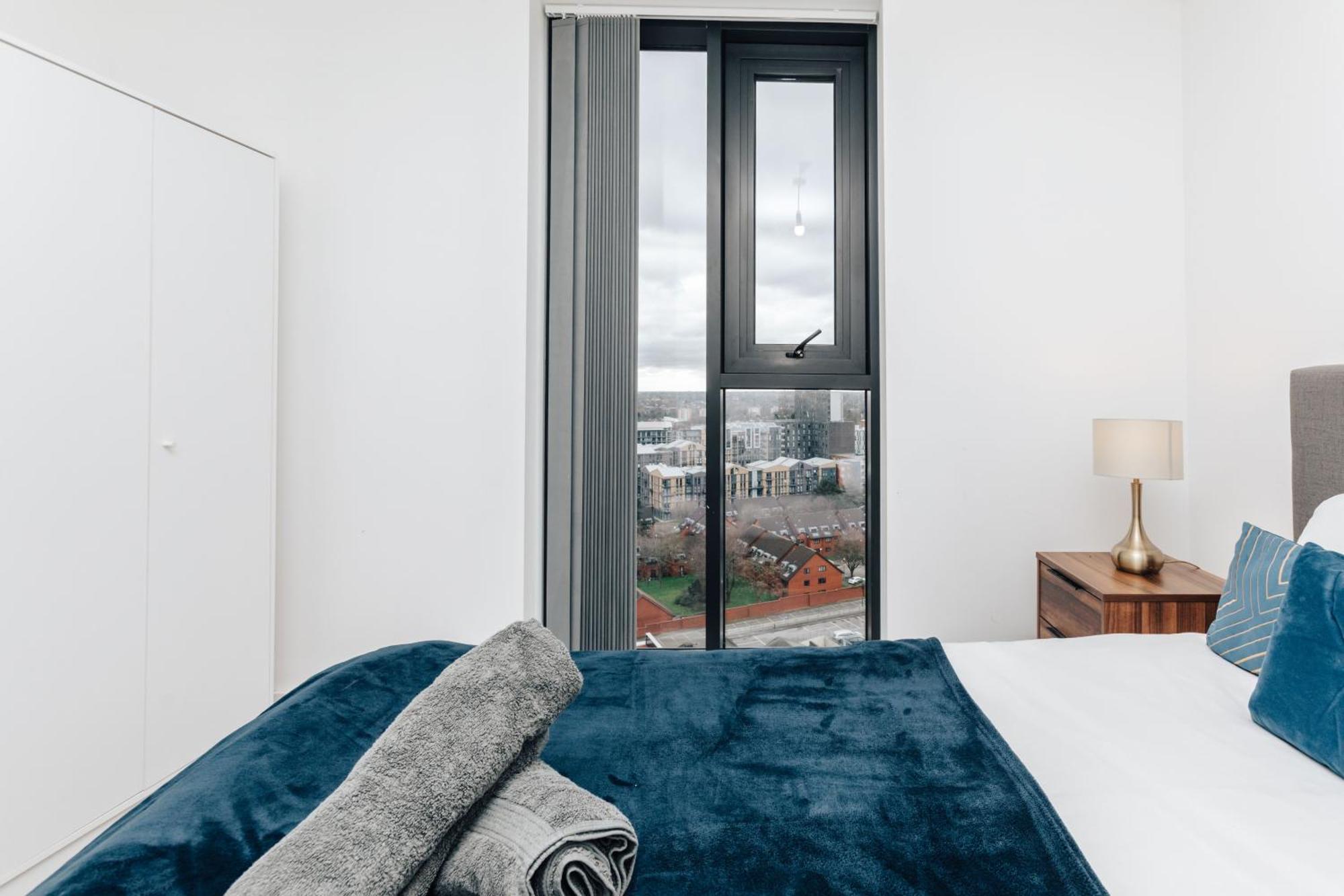 Luxury 2 Bedroom Apartment, Broad Street Бірмінгем Екстер'єр фото